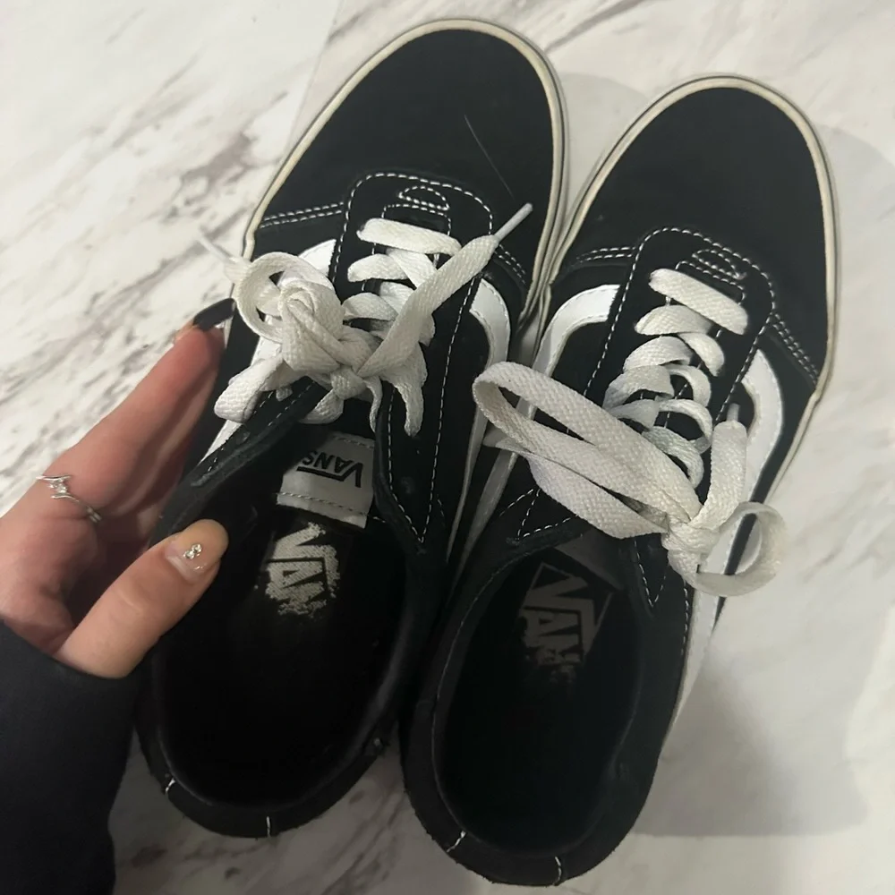 BLACK OLD SKOOL VANS - Picture 3 of 4